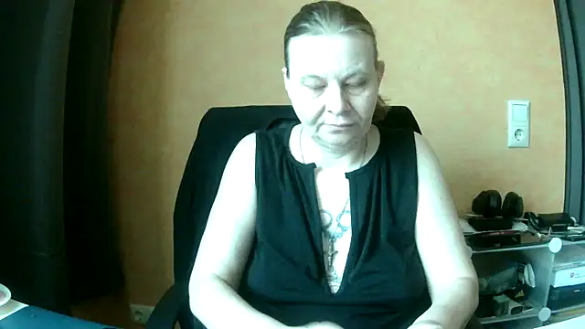 Sweet Phoenix online show from 14, 1, 2025