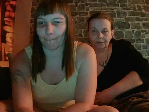 Sweet Phoenix online show from 18, 1, 2025