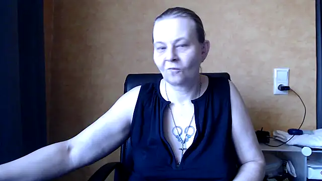 Sweet Phoenix online show from 22, 1, 2025