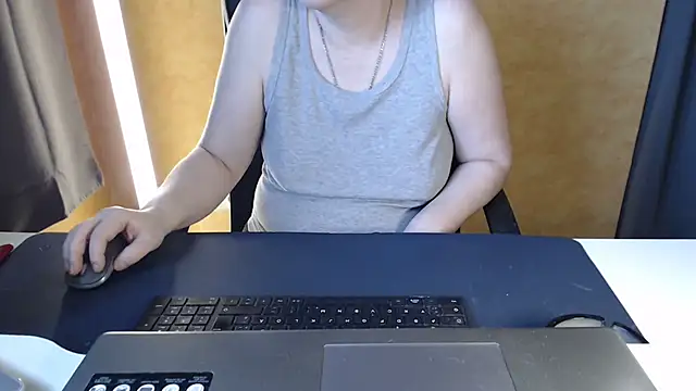 Sweet Phoenix online show from 16, 2, 2026