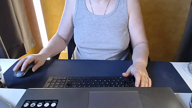 Sweet Phoenix online show from 21, 2, 2026