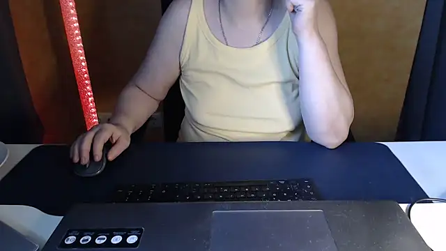 Snapshot of Sweet_Phoenix chatting on 24, 5, 2026 Sweet Phoenix online show from 24, 5, 2026