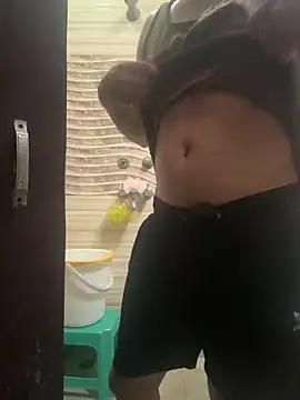 Snapshot of skyisthelimit12 chatting on 11, 9, 2025 skyisthelimit12 online show from 11, 9, 2025