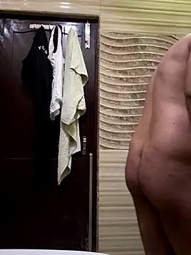 Snapshot of skyisthelimit12 chatting on 21, 11, 2025 skyisthelimit12 online show from 21, 11, 2025