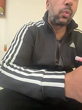 Snapshot of skyisthelimit12 chatting on 4, 2, 2026 skyisthelimit12 online show from 4, 2, 2026