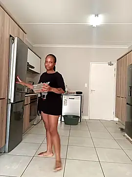 Snapshot of Thando04 chatting on 7, 2, 2025 Thando04 online show from 7, 2, 2025