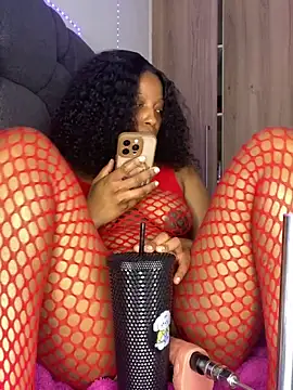 Snapshot of Thando04 chatting on 6, 10, 2025 Thando04 online show from 6, 10, 2025