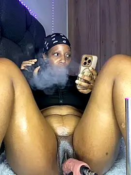 Snapshot of Thando04 chatting on 14, 10, 2025 Thando04 online show from 14, 10, 2025