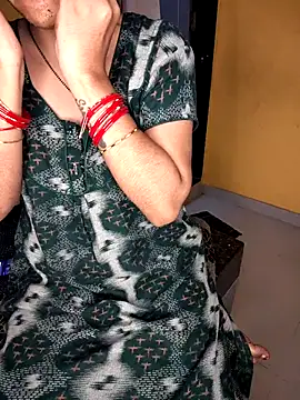 lovelygirl4567 online show from 25, 9, 2025