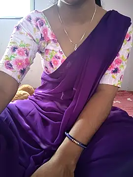 lovelygirl4567 online show from 18, 4, 2026