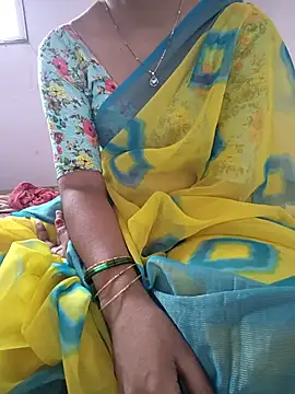 Snapshot of lovelygirl4567 chatting on 24, 5, 2026 lovelygirl4567 online show from 24, 5, 2026