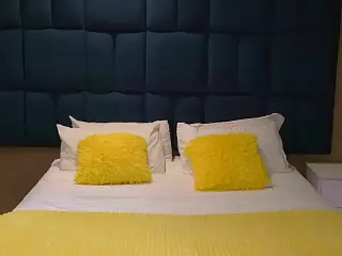 Snapshot of BigBootyKandy15 chatting on 29, 12, 2024 BigBootyKandy15 online show from 29, 12, 2024