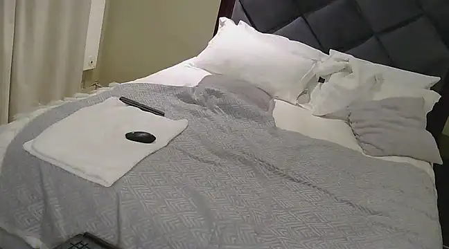 Snapshot of BigBootyKandy15 chatting on 5, 1, 2025 BigBootyKandy15 online show from 5, 1, 2025