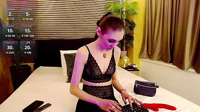 SamaraSinn online show from 8, 2, 2025