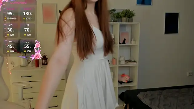 Snapshot of MiaVixxen chatting on 13, 11, 2025 MiaVixxen online show from 13, 11, 2025