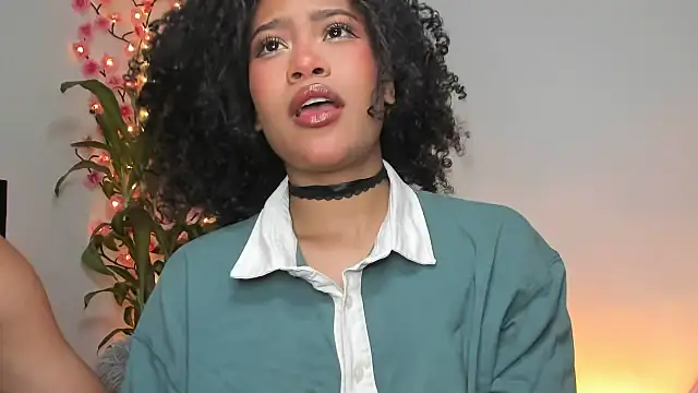 bronwgirl69 online show from 4, 12, 2025