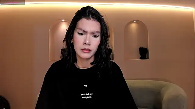 NiaSalvatore online show from 14, 9, 2025