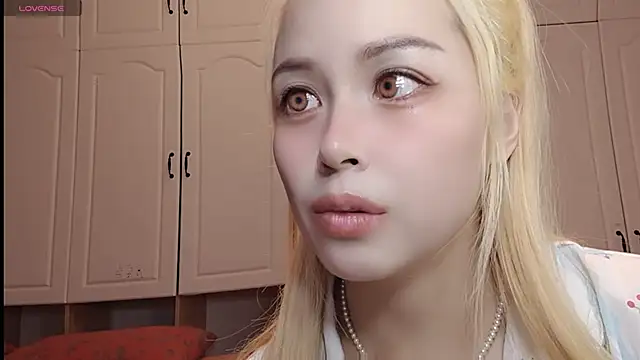 Lucky-xiuxiu online show from 25, 2, 2025