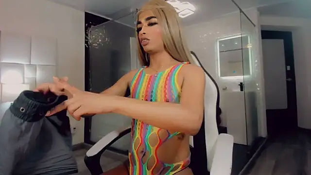 Snapshot of Gisele_fox chatting on 6, 3, 2025 Gisele fox online show from 6, 3, 2025