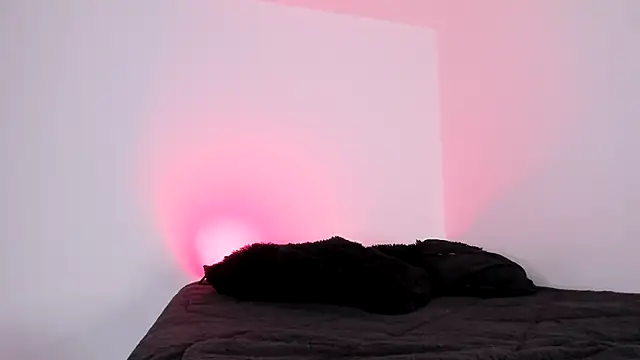 Laurensmith9 online show from 18, 3, 2025