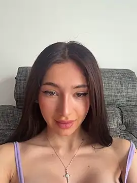 Maddy Jones online show from 12, 2, 2025