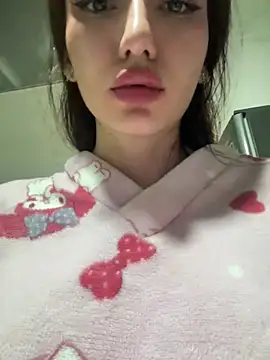 Maddy Jones online show from 15, 2, 2025