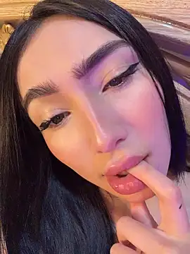 Maddy Jones online show from 15, 5, 2026