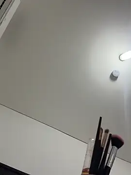 Snapshot of Maddy_Jones chatting on 7, 6, 2026 Maddy Jones online show from 7, 6, 2026