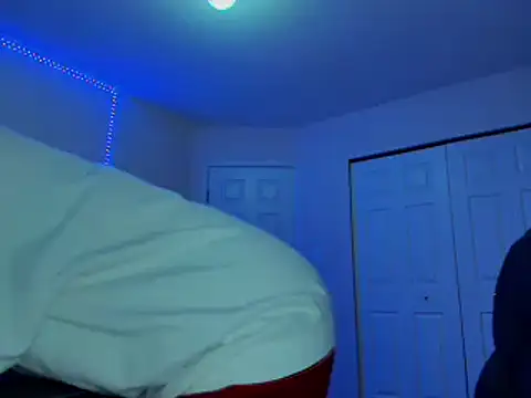 HappyIva online show from 4, 3, 2025