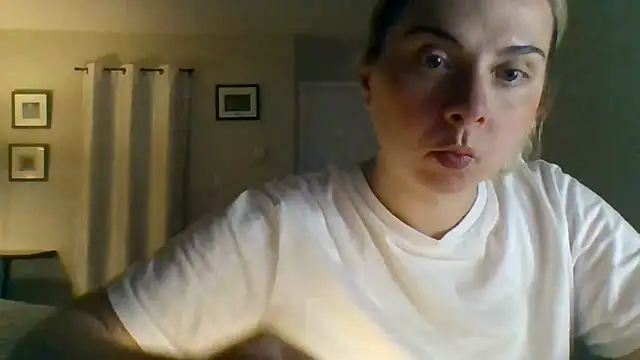 HappyIva online show from 8, 10, 2025