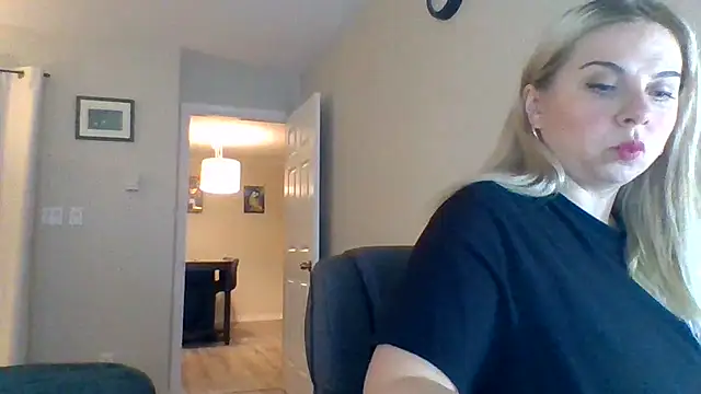 HappyIva online show from 18, 10, 2025