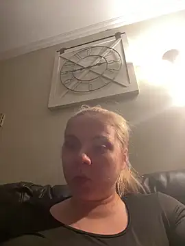 HappyIva online show from 24, 11, 2025