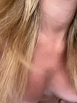 LeaHotxx online show from 30, 6, 2026