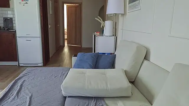 KristineEsme online show from 26, 3, 2026