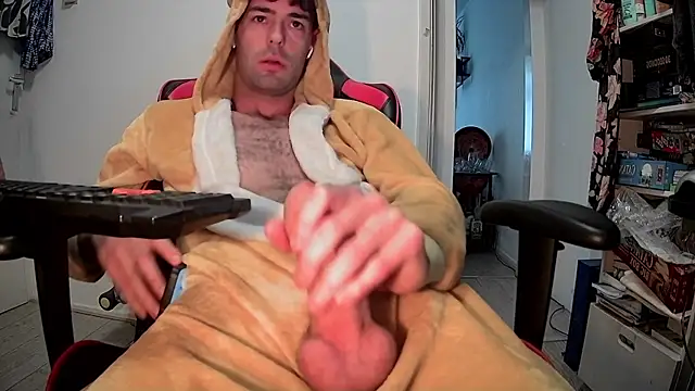 onesieboyx online show from 14, 10, 2025