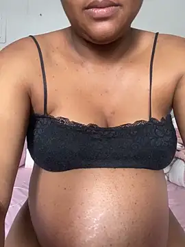 Mariaapimentinha online show from 18, 12, 2025