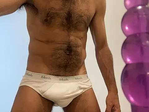 JoaoLenhador online show from 19, 2, 2025