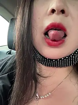 SSSniang- online show from 5, 3, 2025