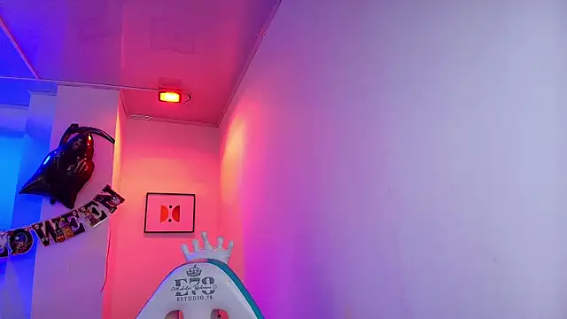 Snapshot of Arianna_sweeet chatting on 28, 10, 2025 Arianna sweeet online show from 28, 10, 2025