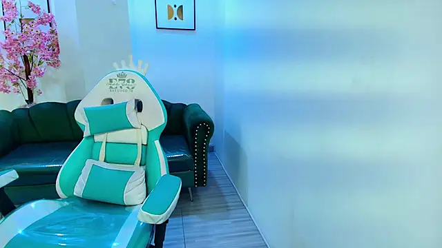 Snapshot of Arianna_sweeet chatting on 11, 11, 2025 Arianna sweeet online show from 11, 11, 2025