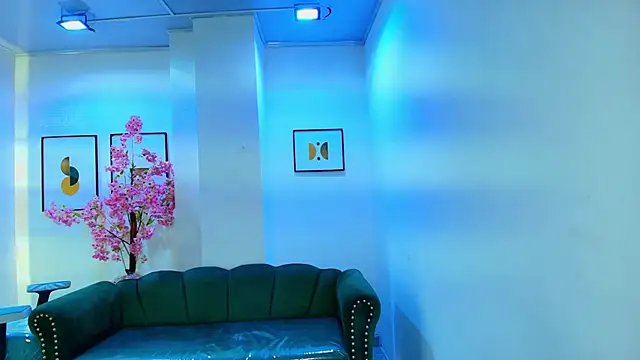 Snapshot of Arianna_sweeet chatting on 12, 11, 2025 Arianna sweeet online show from 12, 11, 2025