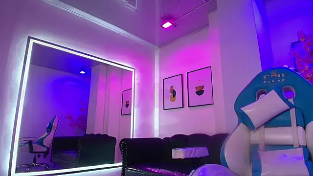 Arianna sweeet online show from 22, 4, 2026