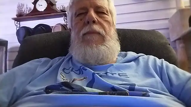 Snapshot of Futura_intx chatting on 24, 6, 2026 Futura intx online show from 24, 6, 2026