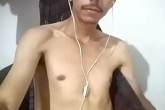 MagrinhoSaradoo online show from 2, 2, 2025