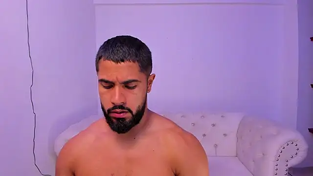 Santiago huntt online show from 27, 12, 2024