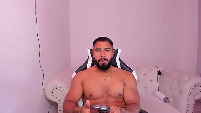 Santiago huntt online show from 15, 2, 2025