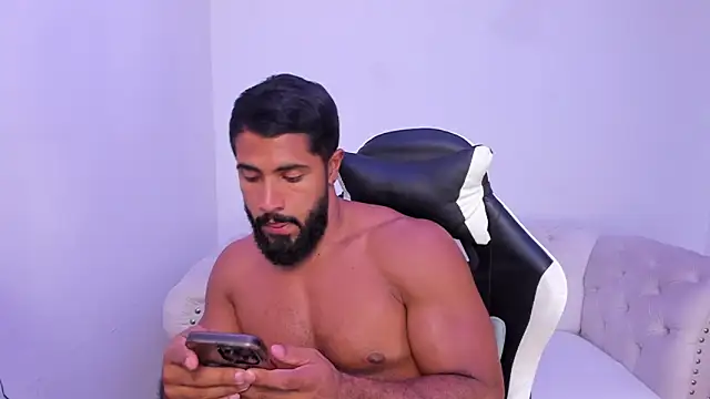 Santiago huntt online show from 24, 11, 2025