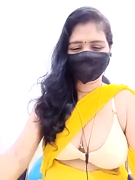 Snapshot of Lucky-Deepthi chatting on 2, 5, 2026 Lucky-Deepthi online show from 2, 5, 2026