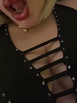 Snapshot of Maya_mimi chatting on 13, 3, 2026 Maya mimi online show from 13, 3, 2026