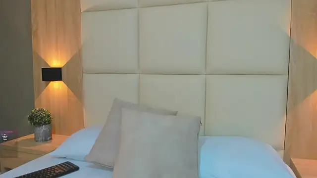 antonella cutie  online show from 6, 11, 2025